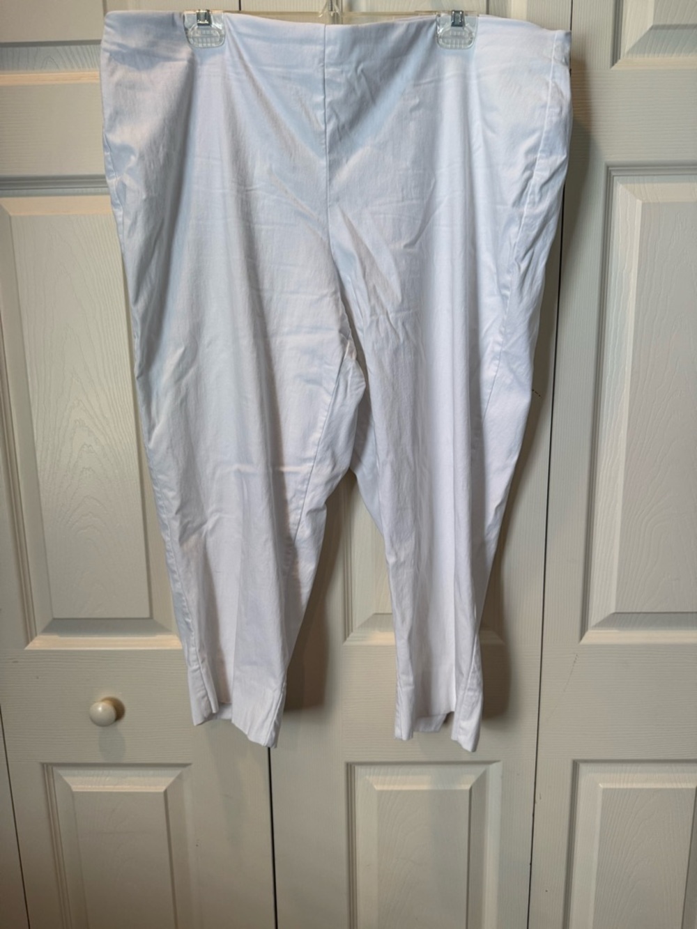 # Charter Club 20W White Cropped Straight-Leg Pants